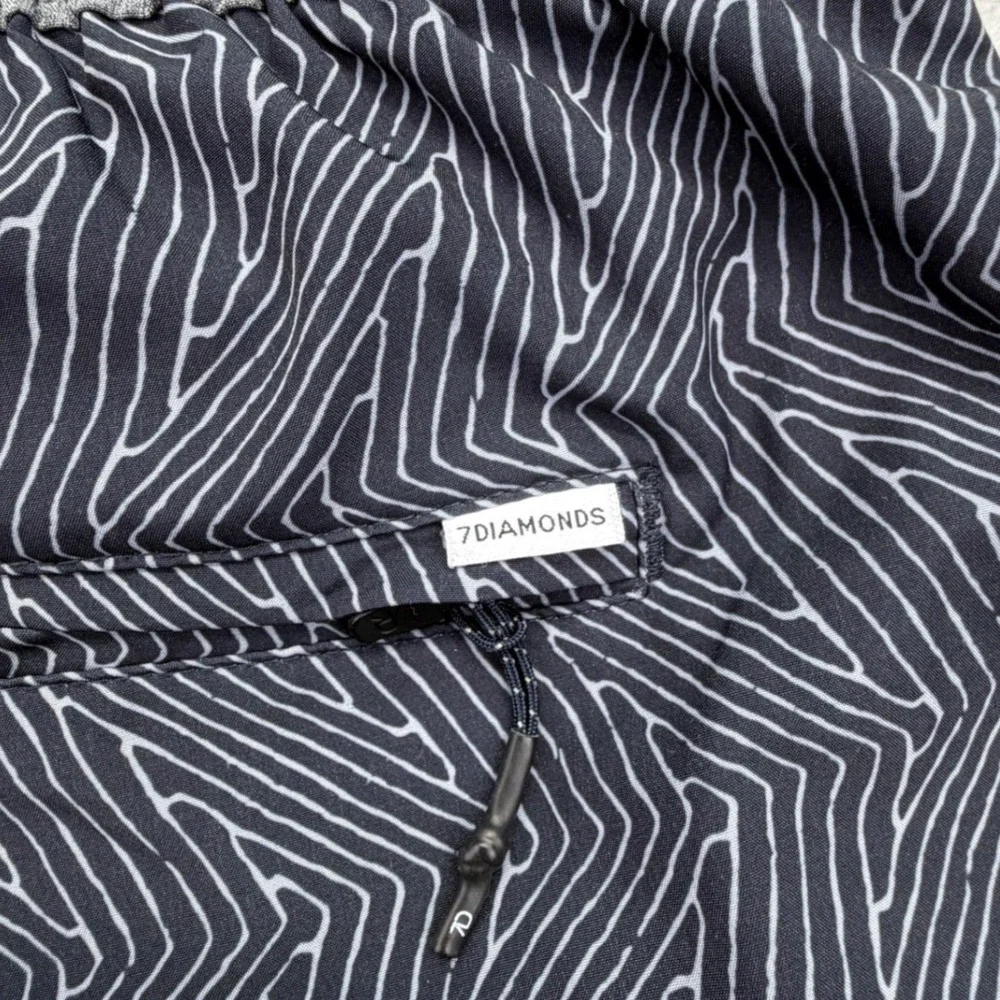 7Diamonds Board Shorts Mens S Geometric Hybrid Swim Trunks Pockets Drawstring